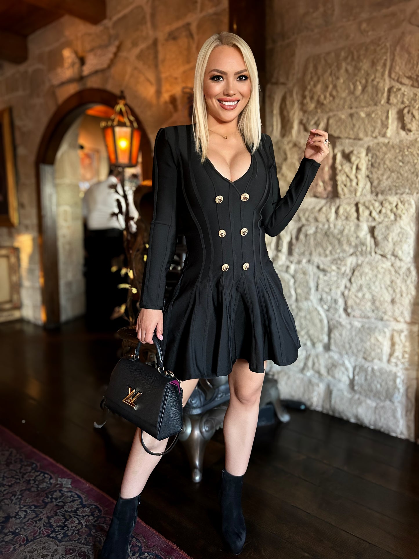 Sexy black dress with wide sleeves