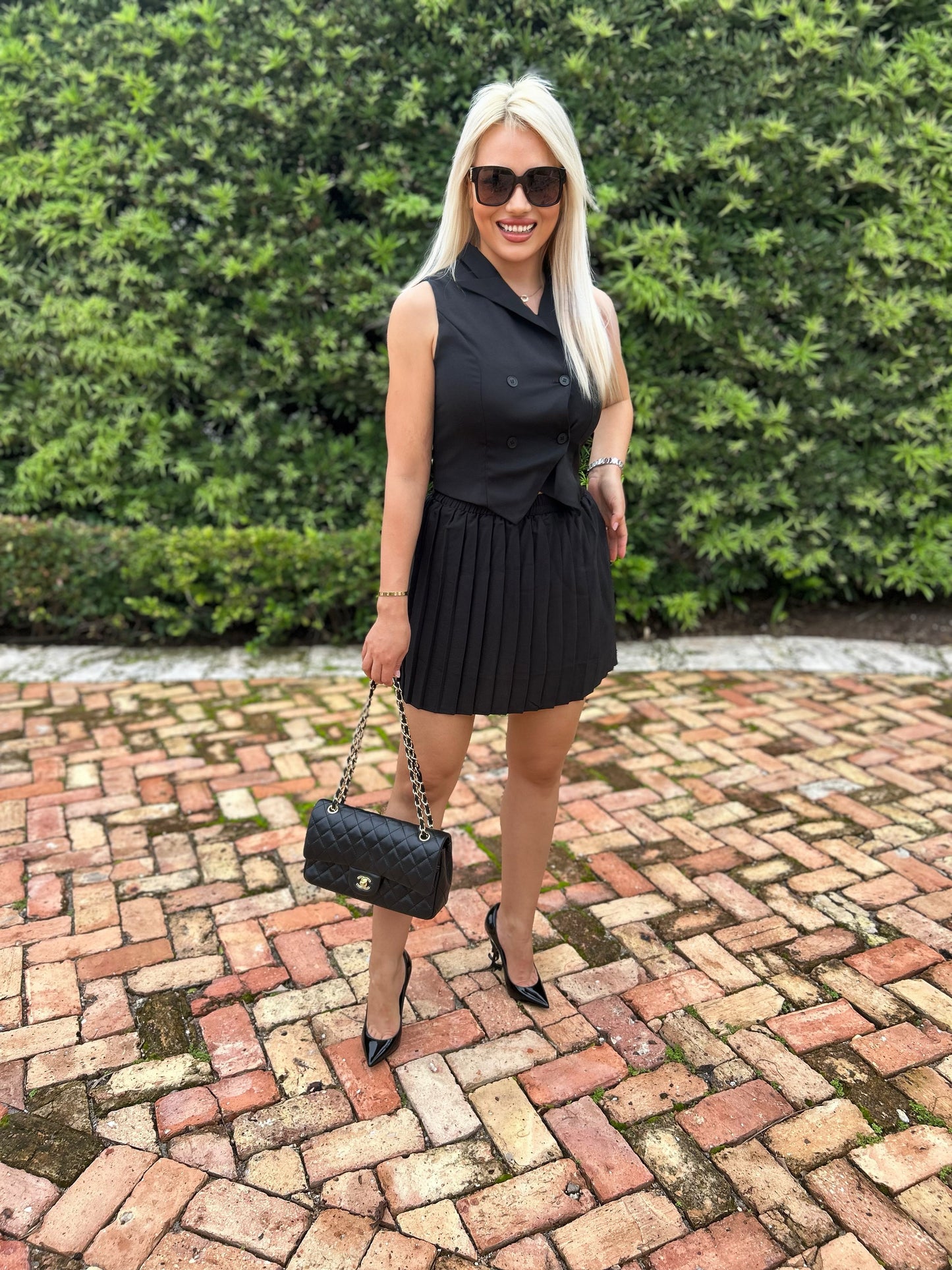 Summer New Fashion Socialite Style Polo Irregular Neck Pleated Top Casual Dress Suit