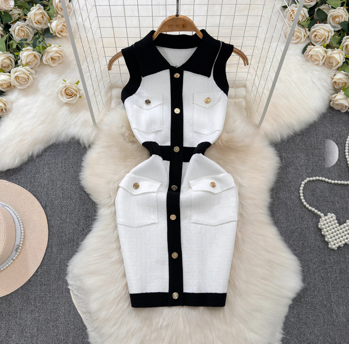 Women's dress wrapped in the hip knitted with small French fragrance tight