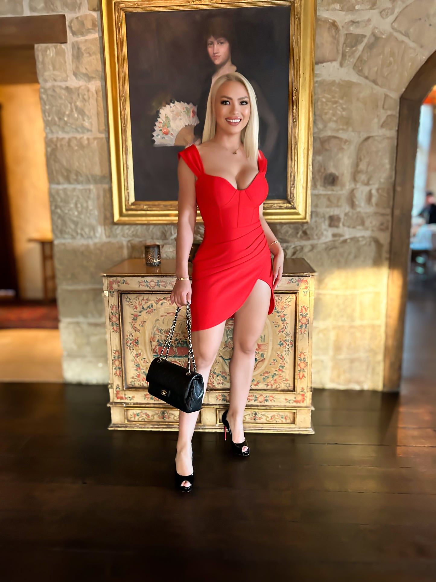 Sexy one shoulder bowknot bandage dress