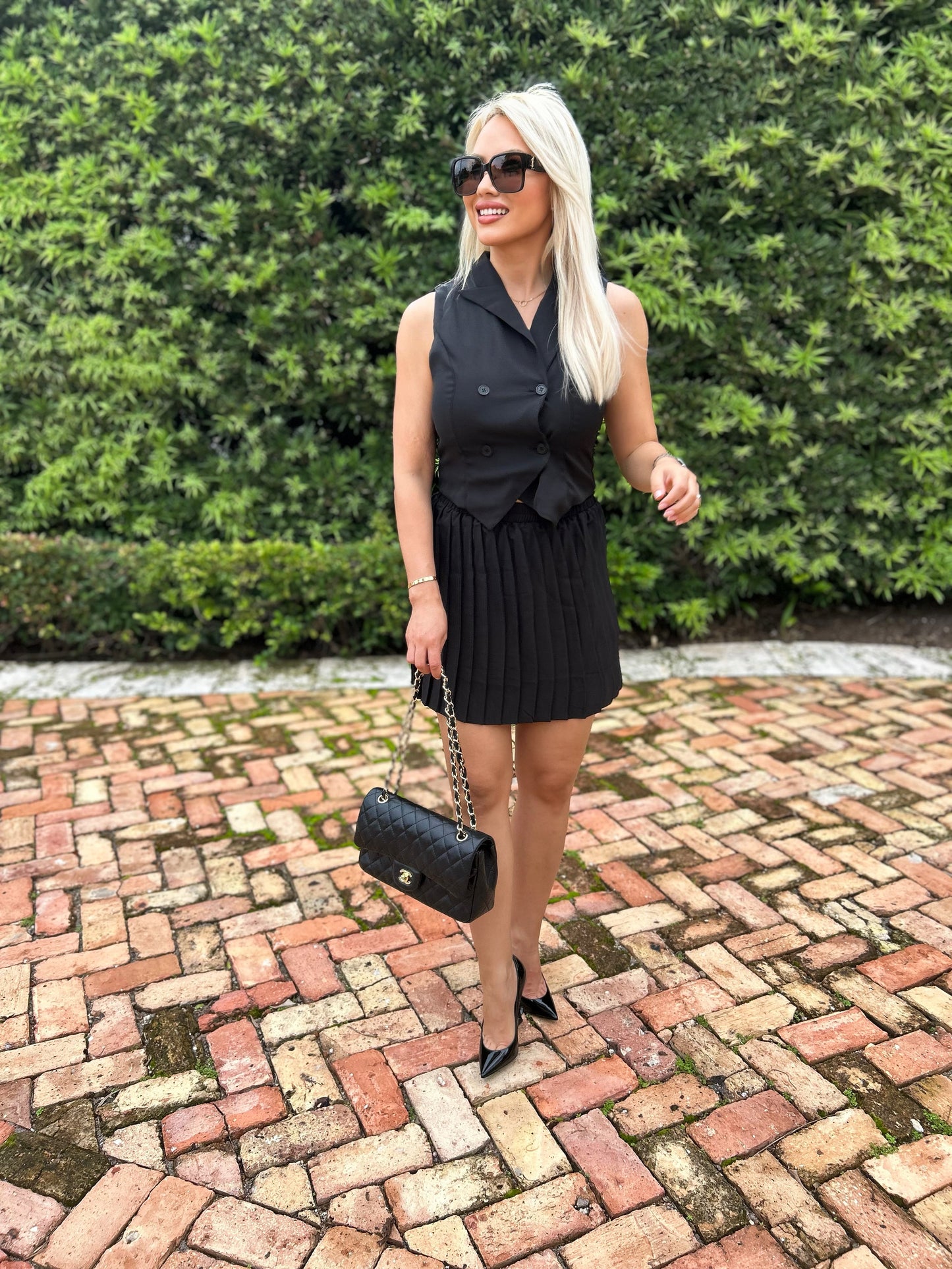 Summer New Fashion Socialite Style Polo Irregular Neck Pleated Top Casual Dress Suit