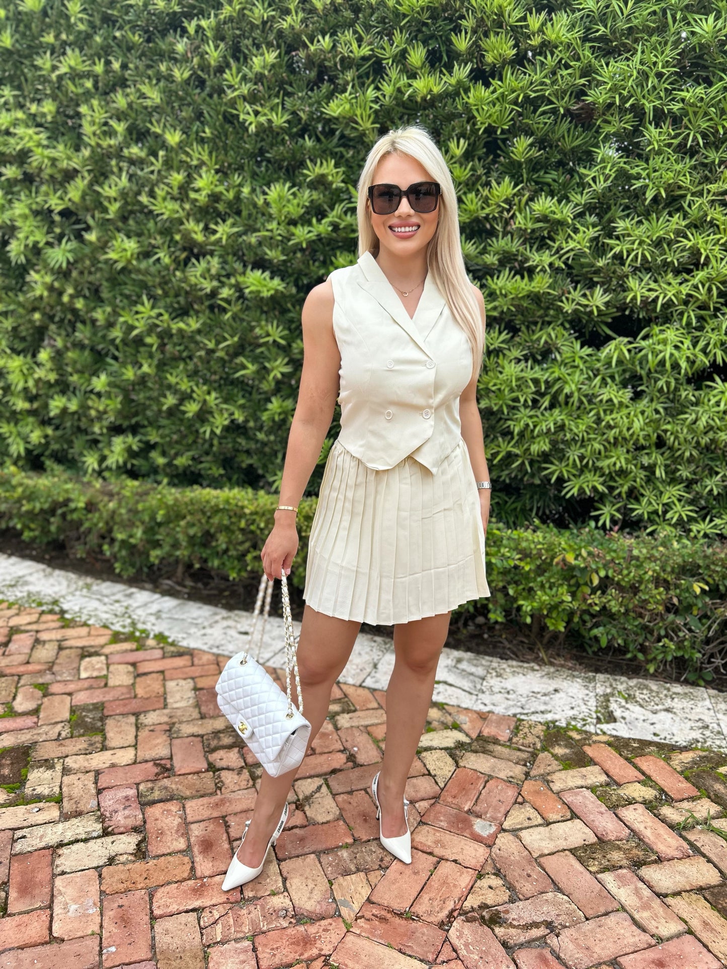 Summer New Fashion Socialite Style Polo Irregular Neck Pleated Top Casual Dress Suit